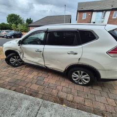 2015 Nissan Xtrail for breaking/parts