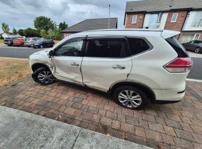 2015 Nissan Xtrail for breaking/parts