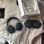 Airpod Max (not to sure if they are real Image 5