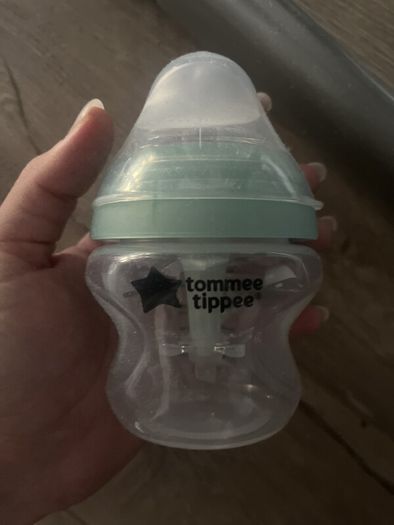 Bundle of 4 Baby Bottles MAM, NUK & Tommee Tippee
