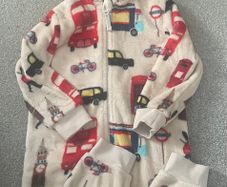 M&S London onsie 4/5yrs