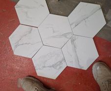 Marble Hex tiles (6.6m2) 23x27