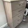 chest of drawers Image 2