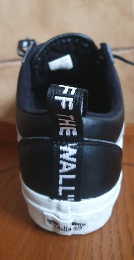Vans - Size UK 5 - See Pictures - #