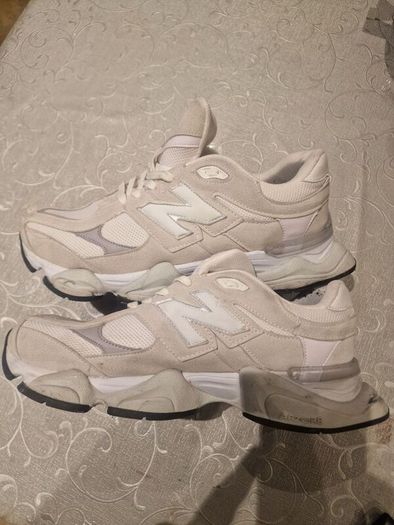 New Balance 9060 unisex , cream white , size 10