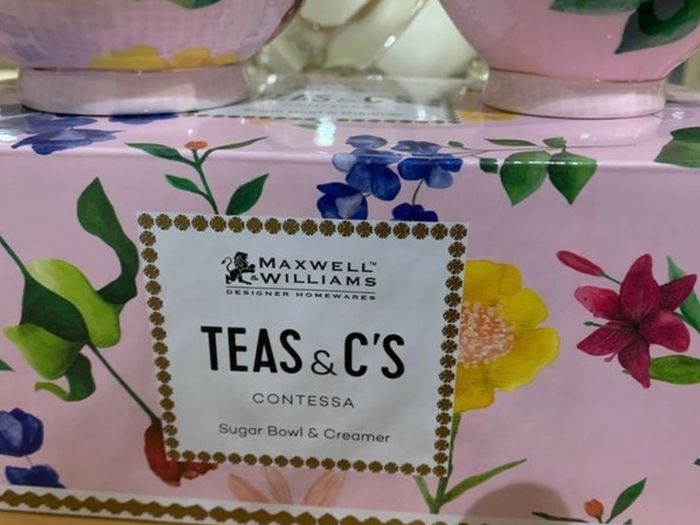 Maxwell Williams Sugar Bowl & Creamer