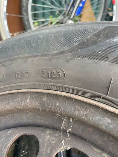 Set of 4 VW Steel Wheels with Tyres 215/60 R16 Excellent Condition