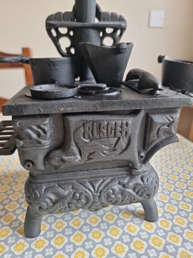 Mini Crescent CAST IRON Stove/Oven with stove items
