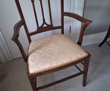 8 Dining Room Chairs