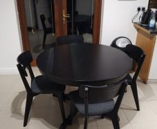 Kitchen table and 4 chairs