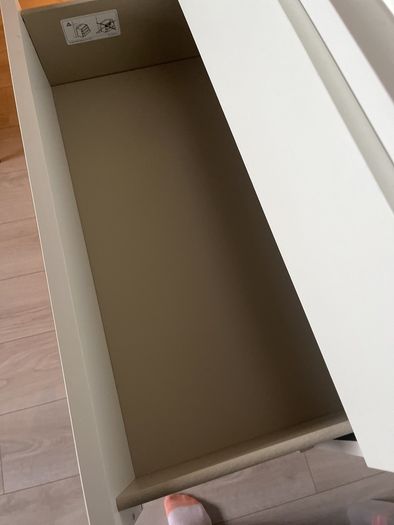FREE malm set of drawers