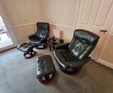 Stressless Recliner Armchairs Pair