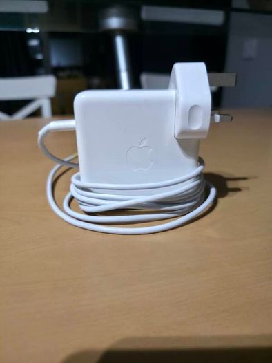 Apple 96w power adapter+ Usb C 2M Cable