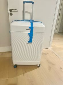 NEW Luxury Love Island Suit Case