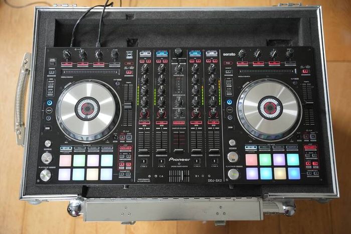 Pioneer DDJ-SX2 & Flight Case