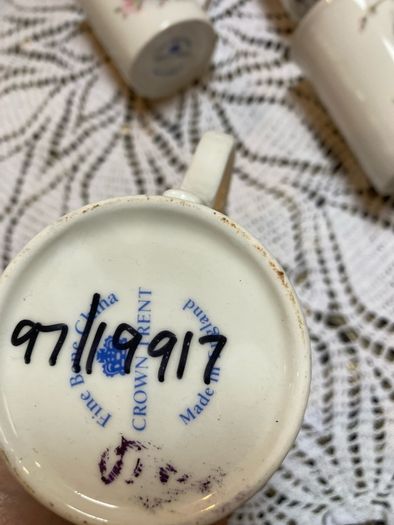 Crown Trent 4 mugs