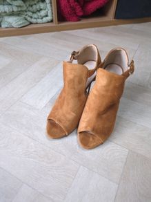 heels