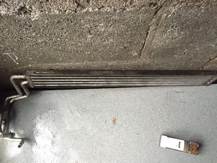 7L5422885 porsche cayenne power steering radiator