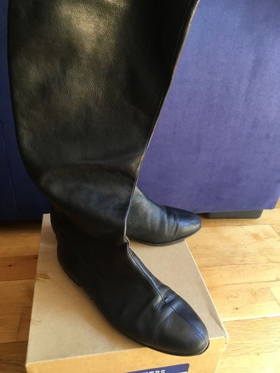 Vintage Long LEATHER Boots     /   Over-The-Knee Leather Flats