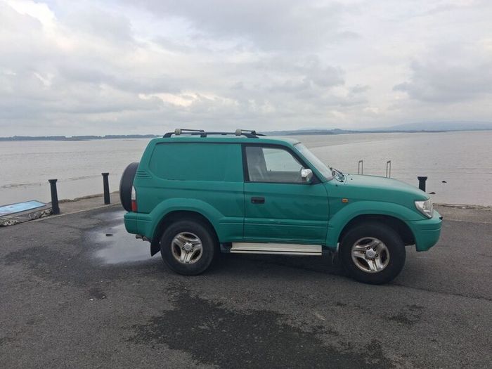 Toyota Land Cruiser 2001