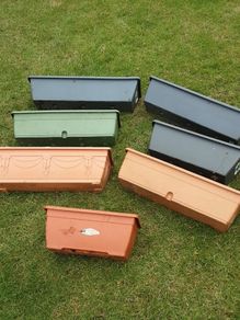 7 Oblong window ledge pots