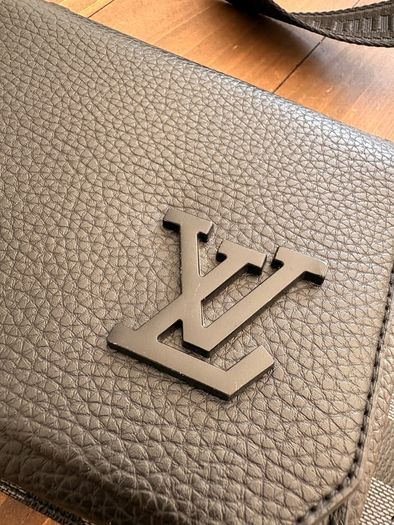 LV Cross Body bag