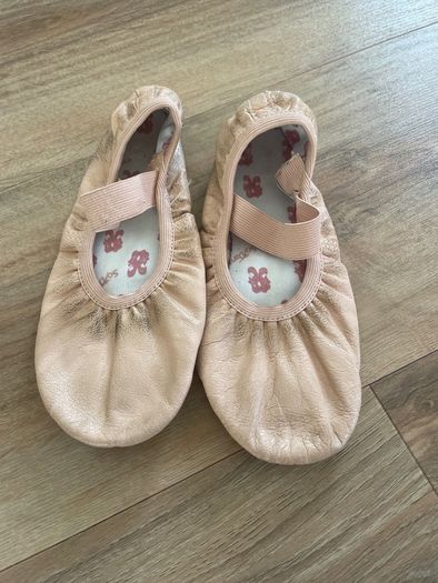So Danca ballet shoes