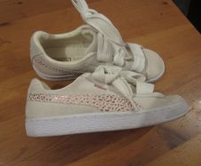 Puma suede    beige size 4.5