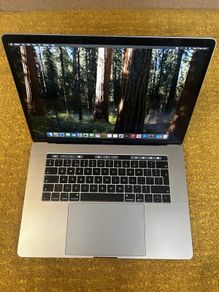 Apple MacBook Pro 15-inch 2018 Intel Core I7 2.2GHz, 16GB RAM, 500GB SSD