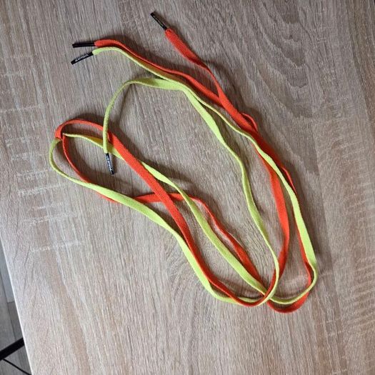 7 pairs of long shoelaces