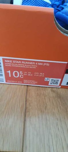 NEW Nike Star Runner shoes 10UK