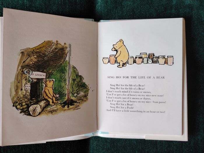 Pooh's Poems & The tale of Peter Rabbit