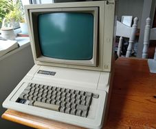 Apple IIe & Green Monitor, Nic, Serial card