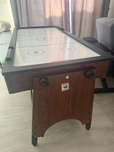 Great condition , 2in 1 pool and air hockey table.