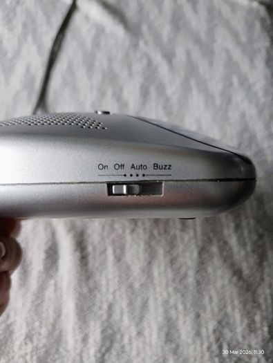 Roberts CR9961 3-band Digital Alarm Clock Radio