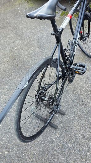 Vitesse Road Bike 28  20 Frame  Disc Brakes