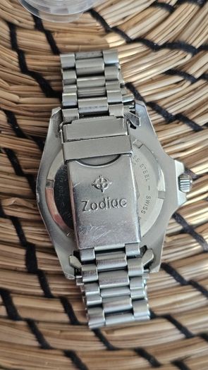 Zodiac Swiss Dive watch, reference 206.11.01 red dot 37mm