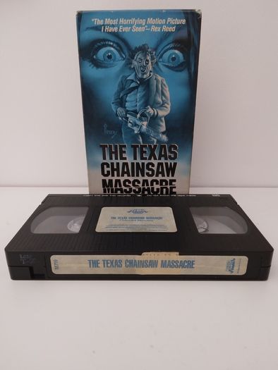 The Texas Chainsaw Massacre 1974 Rated R VHS Pal.