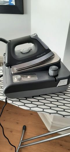Rowenta Iron