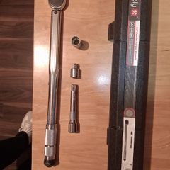 Simply 1/2 inch ratchet torque wrench