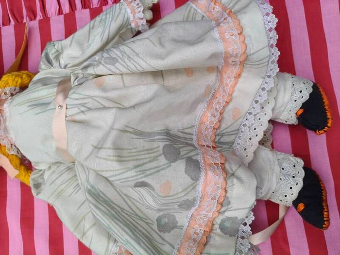 2 x Vintage Dolls