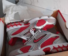 New Nike spiridon 9uk