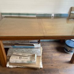 Oak kitchen/dining table