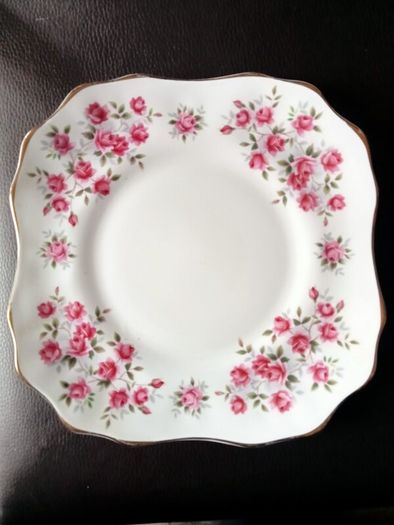 Arklow Pottery Cake Plate