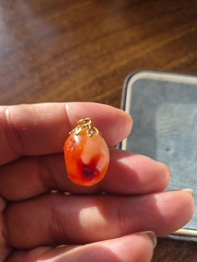 Vintage Polishes Agate Pendant