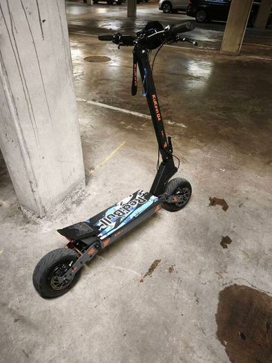 Kukirin G4 electric scooter