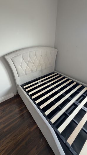 ottoman 4' bed