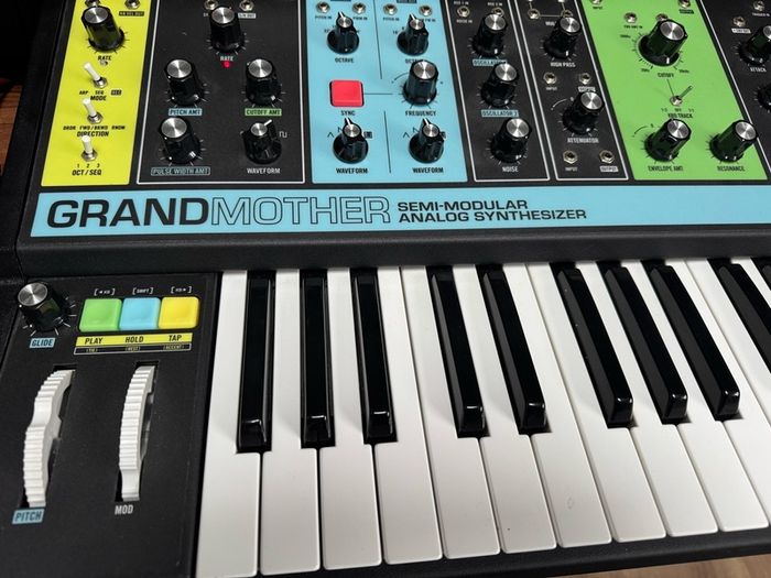 Moog Grandmother