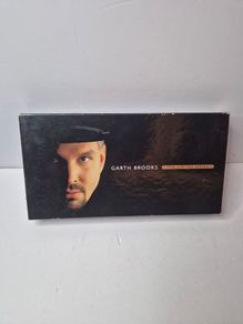 Garth Brooks The Limited Series 2005 Box Set (Complete & Mint Condition)