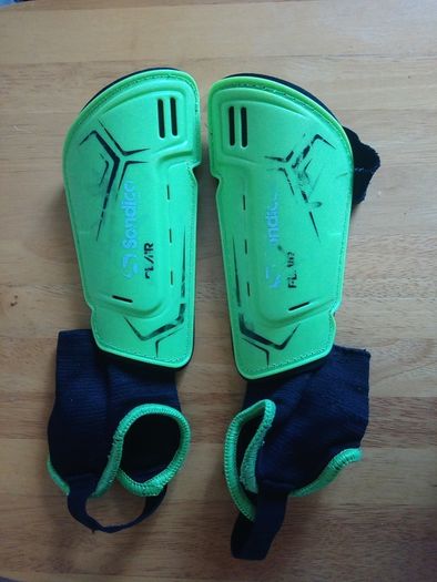 sondico shinguards size xs